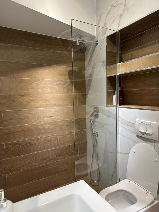 4Seasonsgea , Deluxe Studio , City Centre , Tirana Exteriör bild